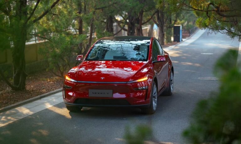 Like or not, the new Tesla model is a great success in China